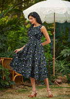 Firefly Midi Dress - Qu!rk Boutique
