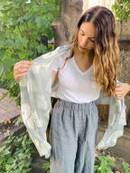 🌟 Scarf: White Poppies on Grey - Qu!rk Boutique