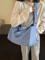 Lightweight Duffel Travel Bag with Adjustable Strap - Qu!rk Boutique
