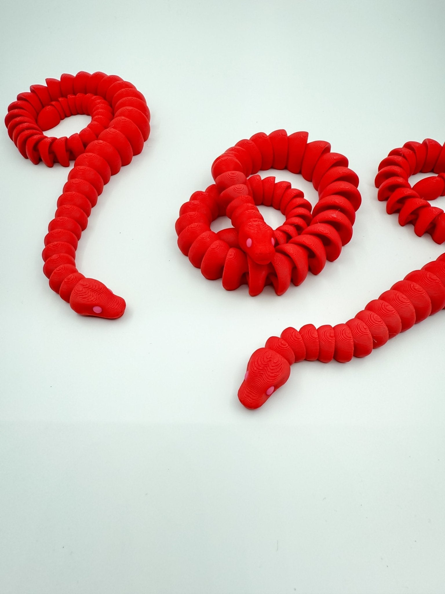 Articulated 3D Printed Snake – Valentine’s Edition (14 Inches)