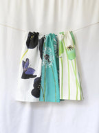 💚 Tea Towel: Poppy Pods on Ecru - Qu!rk Boutique